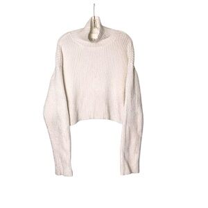 🌵H&M White Turtleneck Crop Cozy Sweater Size Small